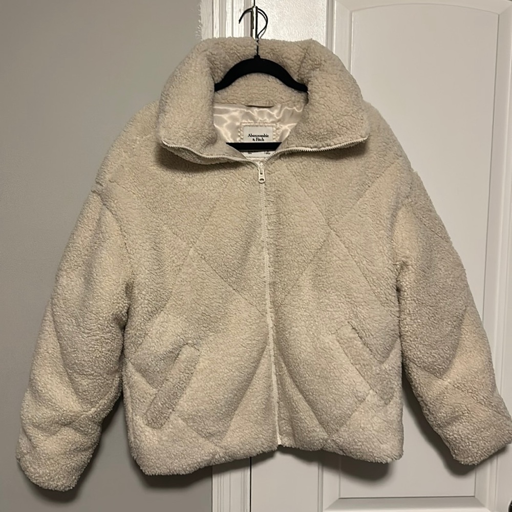 NWOT Abercrombie Sherpa Puffer Jacket